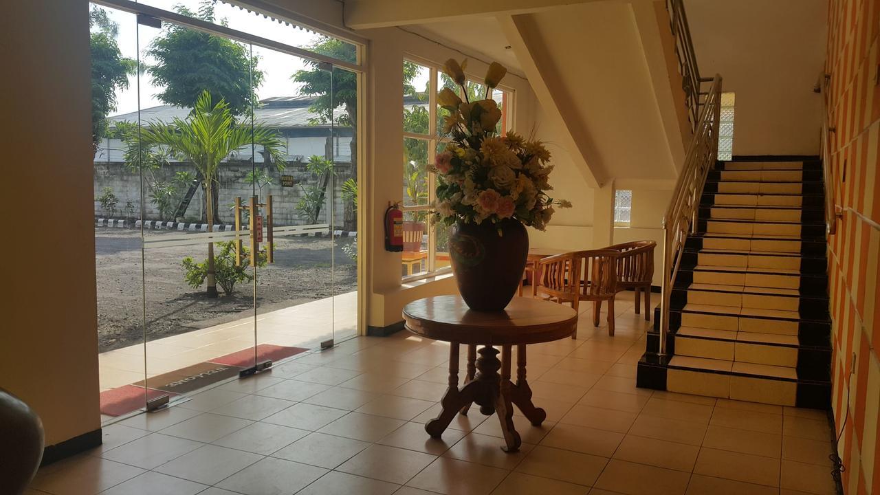 Sinar Bintang Hotel Cepu Экстерьер фото