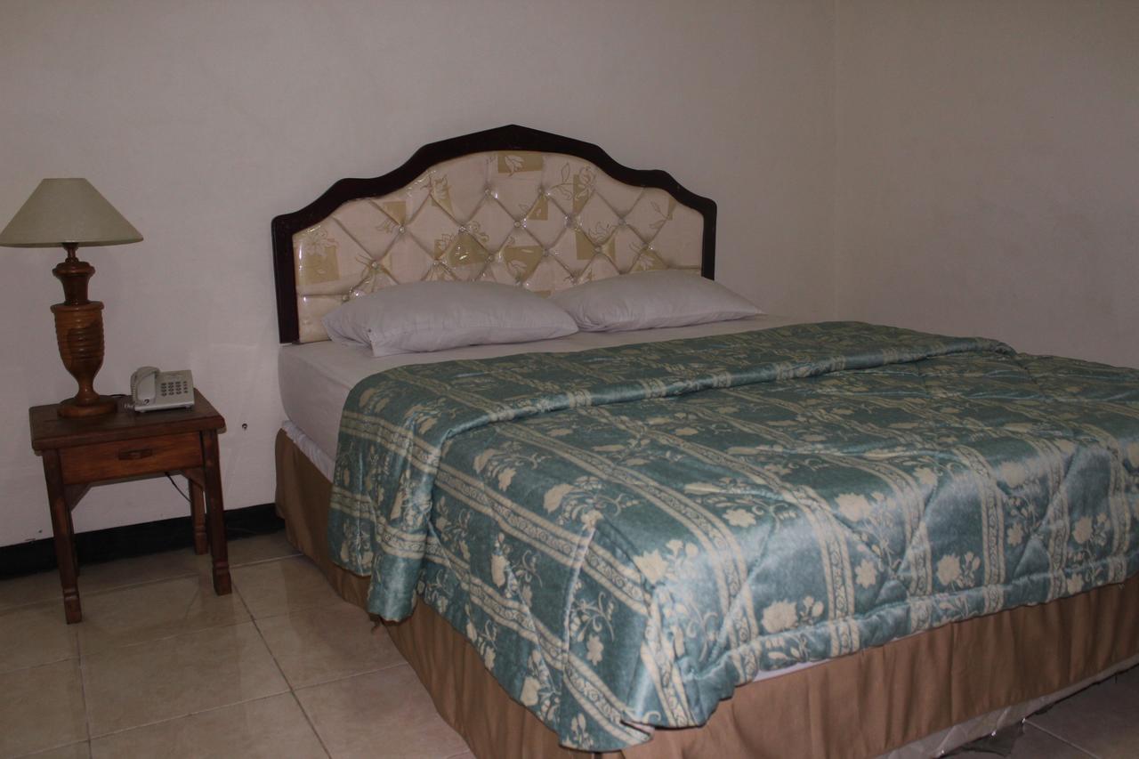 Sinar Bintang Hotel Cepu Экстерьер фото